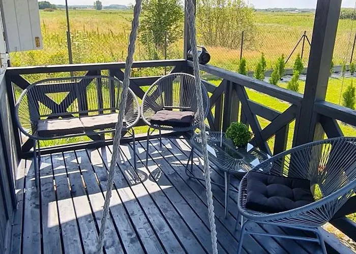 Nad Jeziorem Chalet Podamirowo