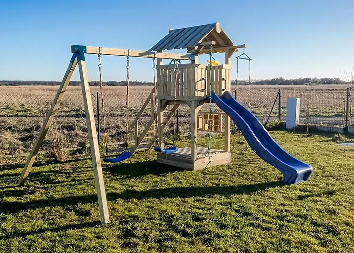 Nad Jeziorem Chalet *